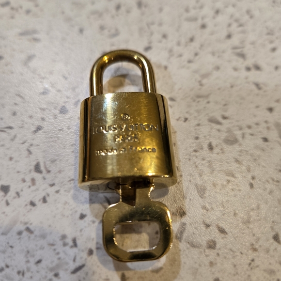 Louis Vuitton Gold Lock And Key #303 - Picture 4 of 6